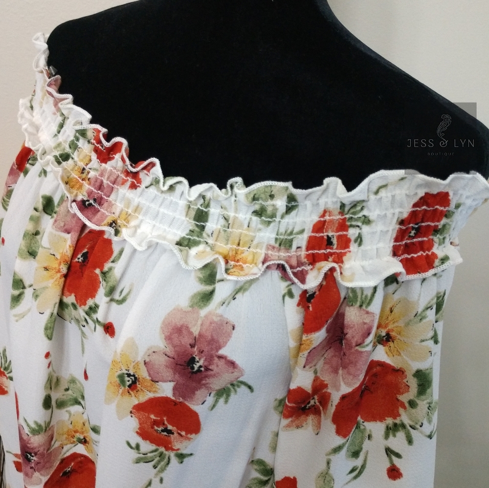 🆕 Floral Bell Sleeve Off Shoulder Boho Top - Picture 5 of 9